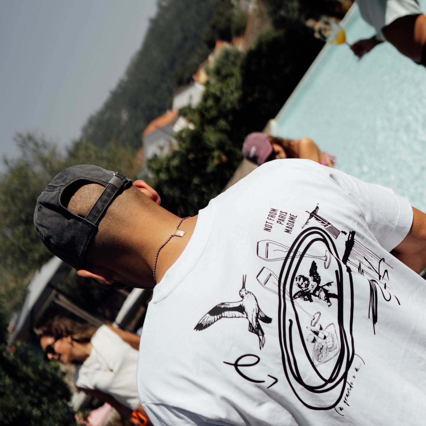 Voilà Tee Backprint